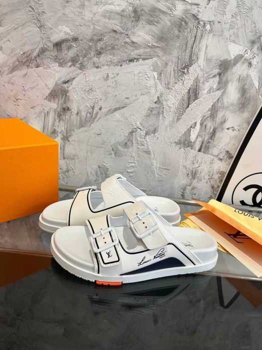 Louis Vuitton Buty, sandaly klapki, skora 180218