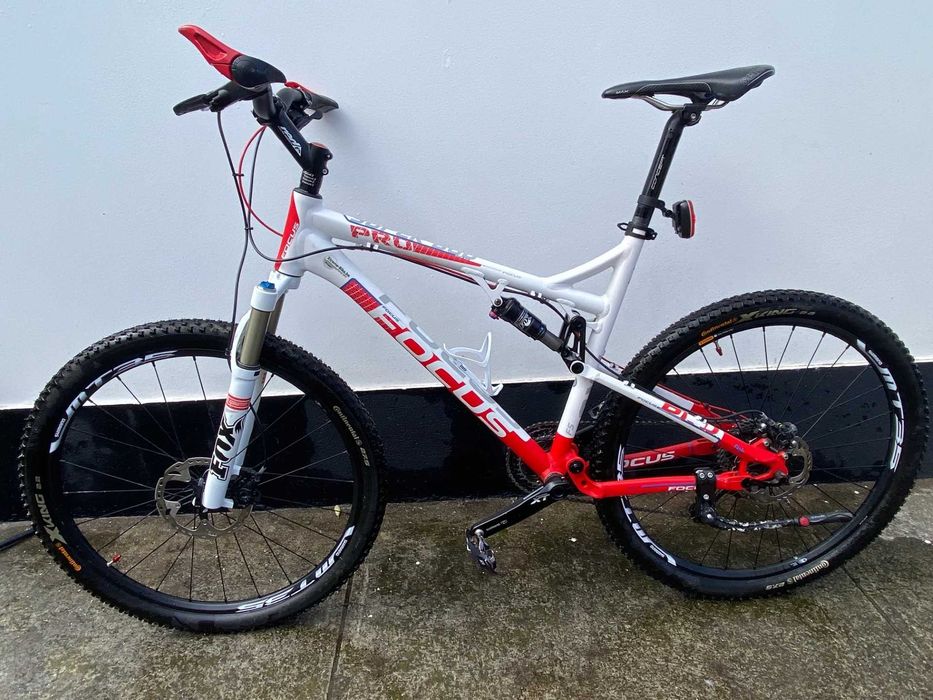 Bicicleta Focus Super Bud Pro - Full suspention - 27,5"