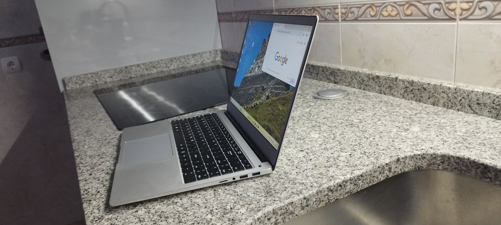 Portable PC Intel Core I7 16GB RAM 512GB SSD64584888486147124