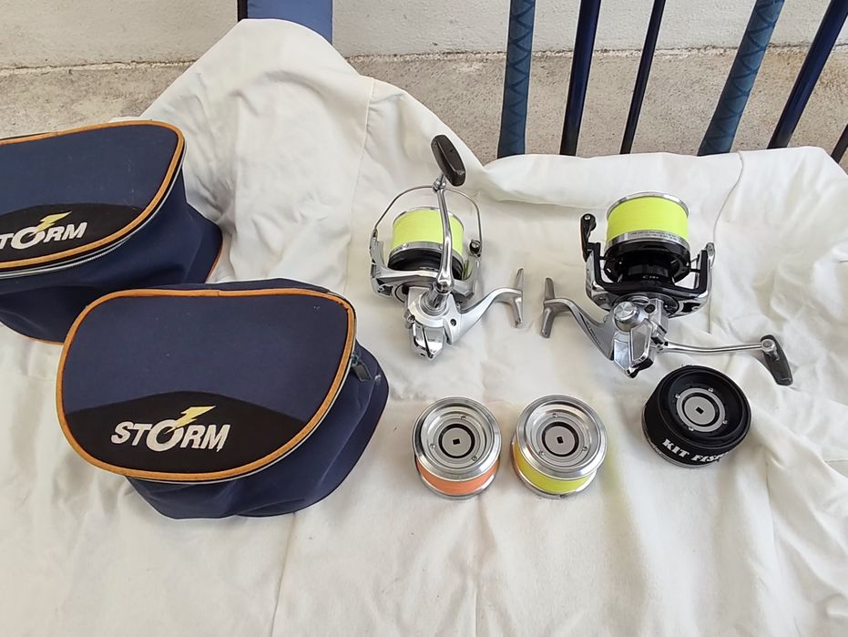 Parela de canas skycaster 33 mais dois carretos Shimano ultegra xsc e ci4+