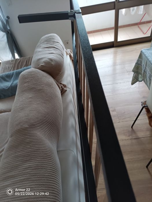 Vendo estrado com pés