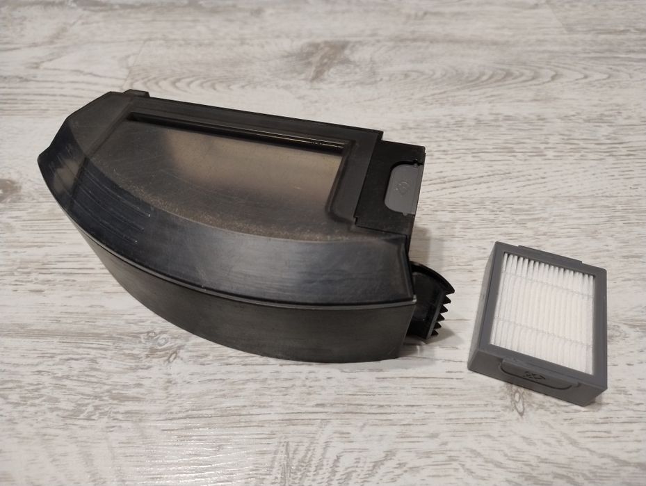 Pojemnik na śmieci + Nowy filtr Irobot Roomba e5, i3, i5, i7, j5