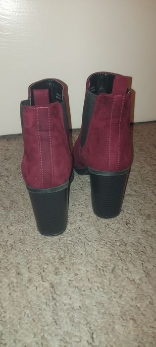 Bordowe botki 38