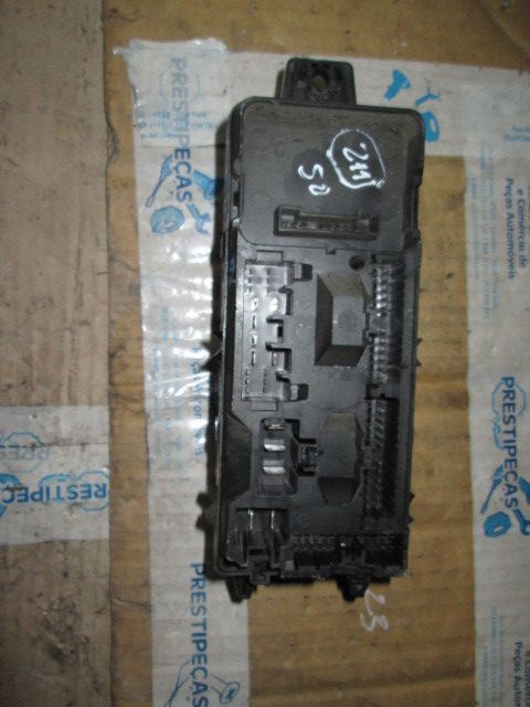 Caixa fusíveis / SAM / BSI VOLVO V40 Combi (VW)