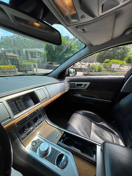 Jaguar XF Sportbrake 2.2 D Premium Luxury