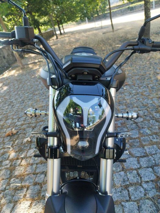 Mota benelli 502c Pouco Kms