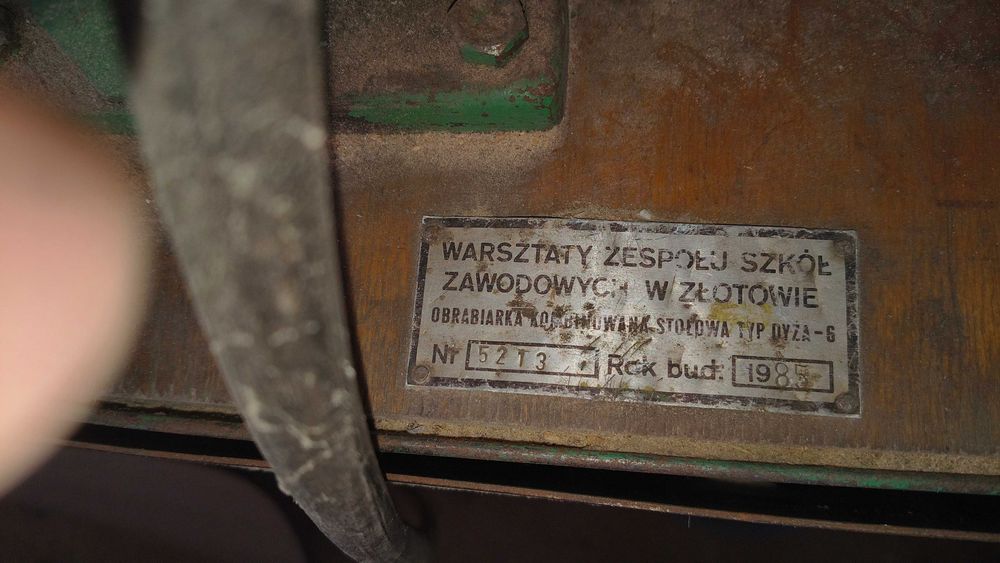 Mała tokarka Dyza 6 wraz z piłą.