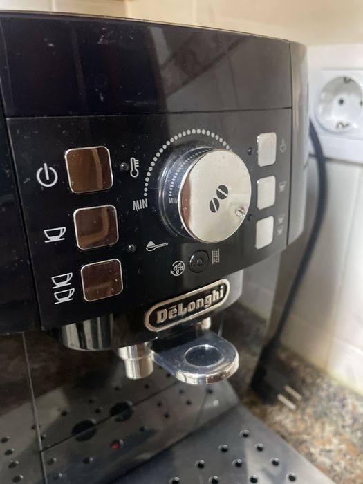 Maquina de cafe DeLonghi Magnifica S