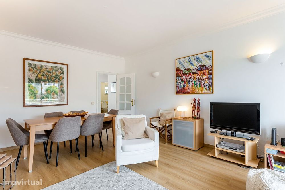 Apartamento T1+1 a pé da praia da Galé