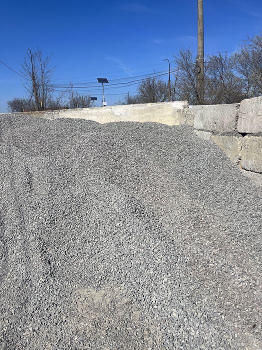 Бой бетона, цемент , песок , щебень, отсев