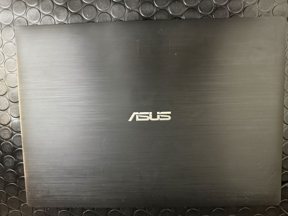 Portátil Asus Vivobook 14” i7 7th 12GB RAM 256GB SSD Nvidia 940MX 2GB