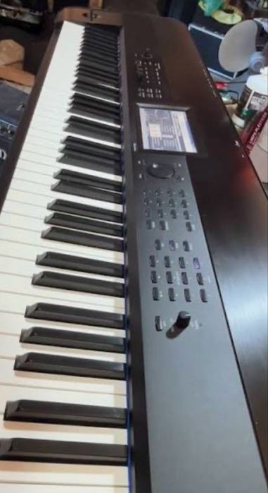 Korg krome 88 piano