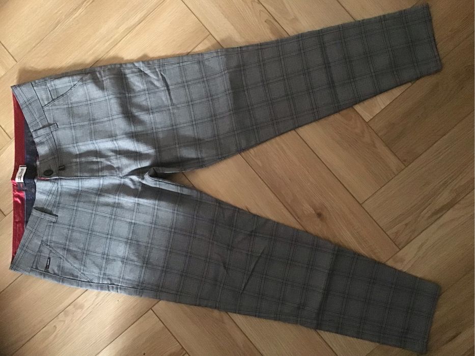 Spodnie eleganckie jogger