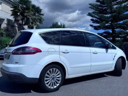 Ford S-Max — fotografia 3