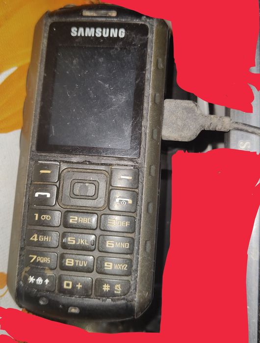 sprzedam telefon Samsung classic działa dorzuce słuchawki+ładowarka