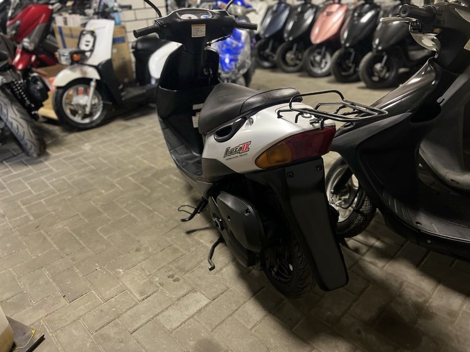 Японский скутер Suzuki Lets CA1PA