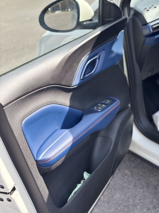 Продам новий електромобіль