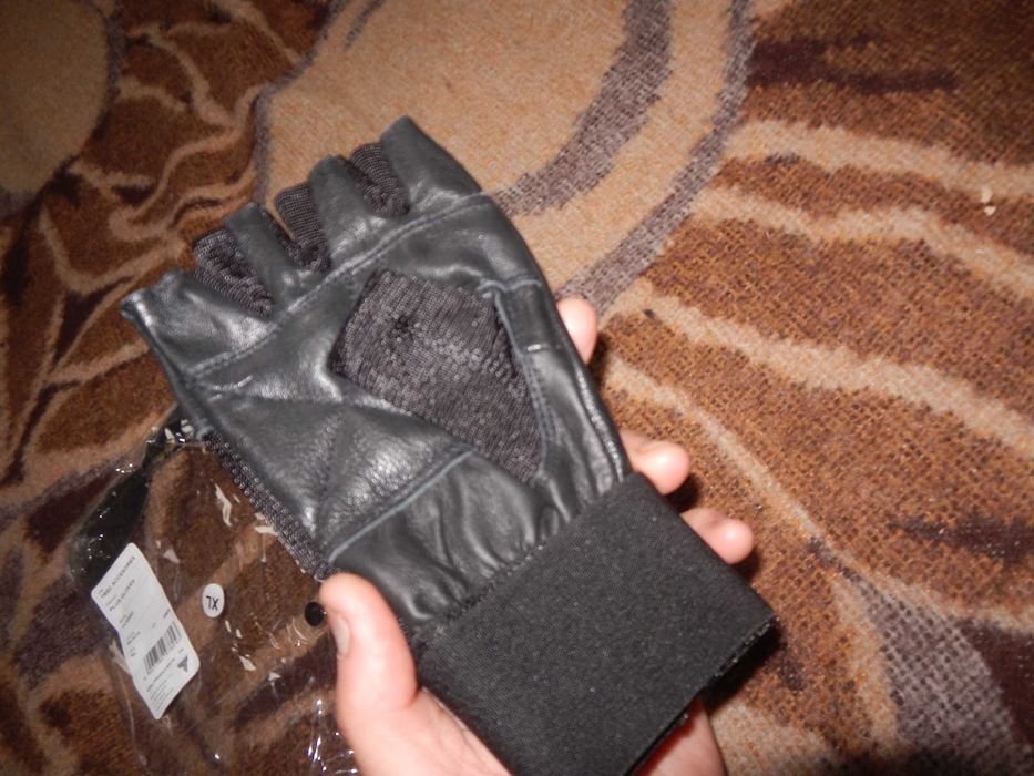 Wyprzedaż->Rękawiczki  trec GLOVES  STRIPE BLACK rozm. XL-siłownia