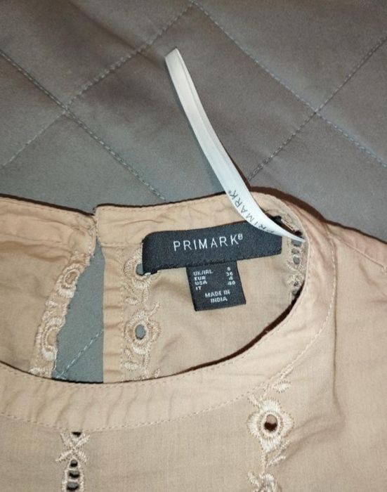 Стильна укорочена натуральна блуза в прошву Primark з об'ємним рукавом