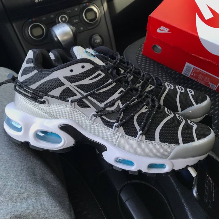 Чоловічі кросівки найк тн чорні Nike air max Tn Plus black silver