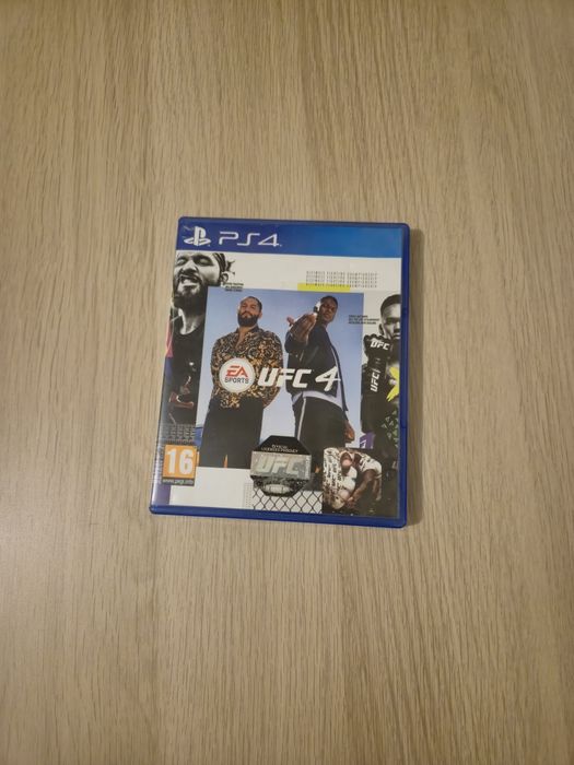 Jogo UFC 4 PS4 ótimo estado