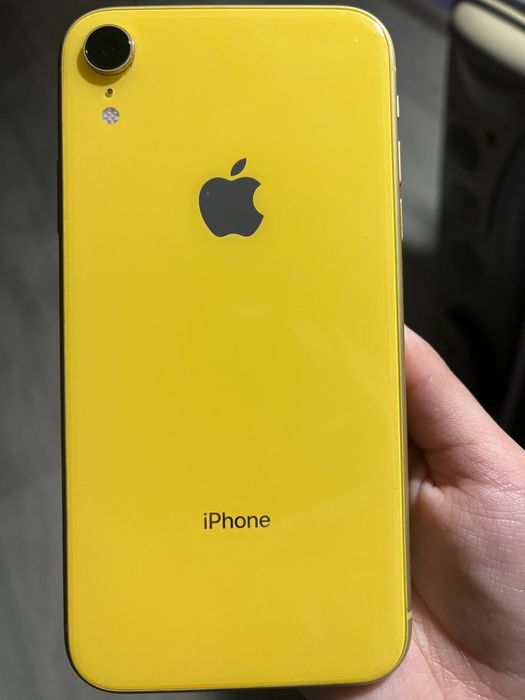 Продам iPhone XR