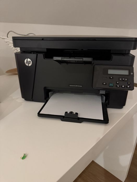 Принтер HP LaserJet MFP M125nw /