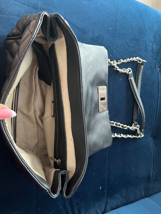 Torebka Guess czarna