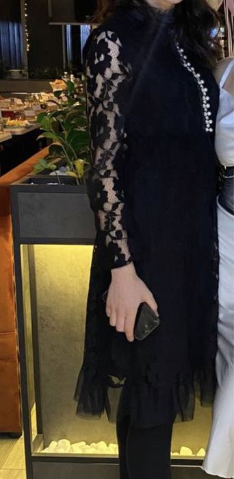 Платье кружевное