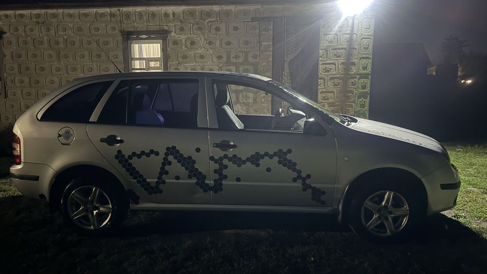 Продам SKODA fabia