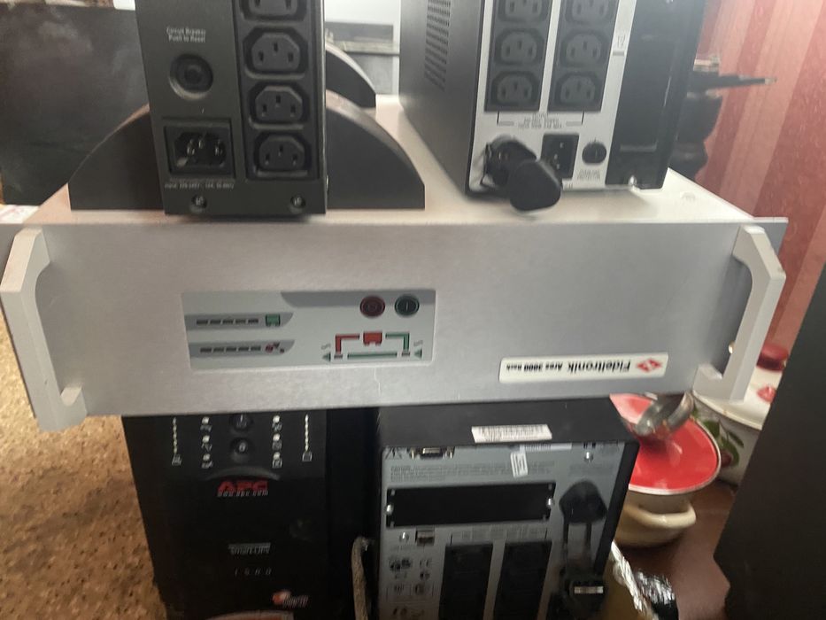 Безперебійники Новорічна Акція! Apc Smart Ups 750-1500VA