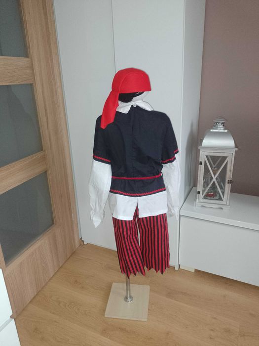 Strój karnawałowy PIRAT PIRATA przebranie kostium halloween 140/146 30