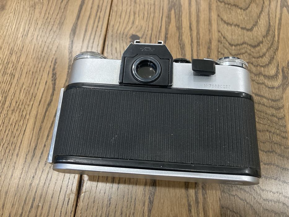 Фотоапарат Zenit E