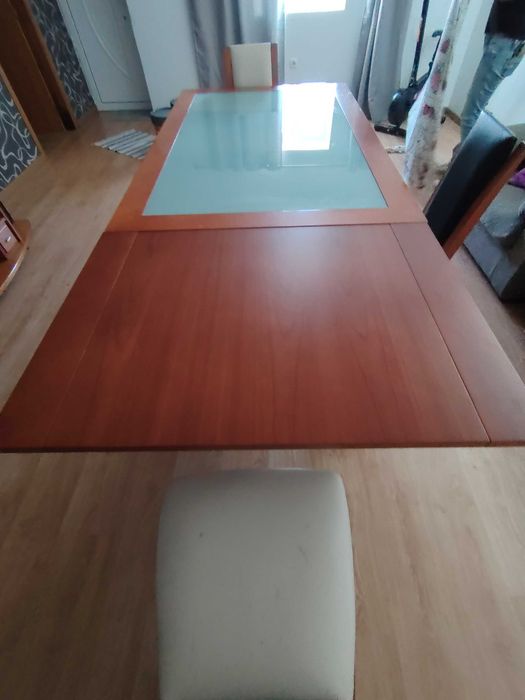 Mesa de sala maciça