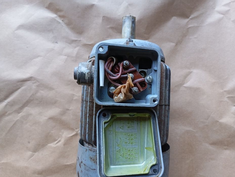 Двигун 1.5/1400обр