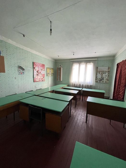 Продається приміщення під комерційну діяльність