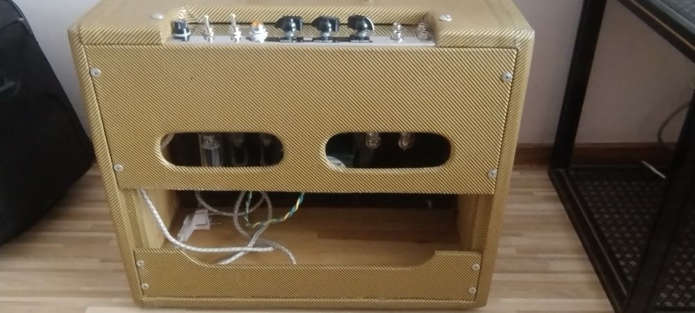 Combo, wzmacniacz lampowy Fender Deluxe 57 ,kopia.