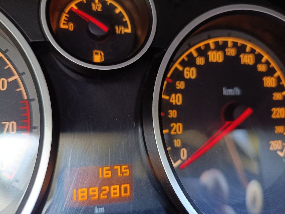 Opel astra.  .  .
