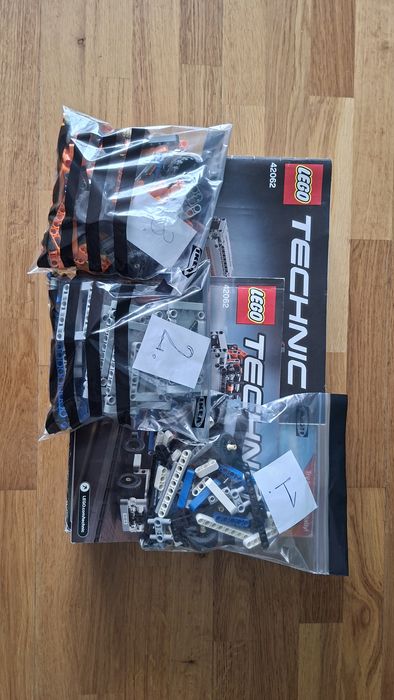 Lego tech  42062