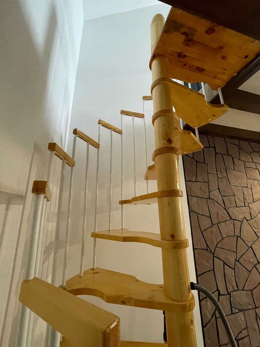 Будинок біля озера в Осокорках — комфорт, простір, гармонія з природою