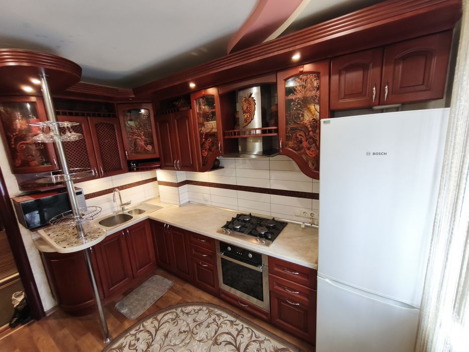 Продам 4 к квартиру вул. ЗСУ біля ринку