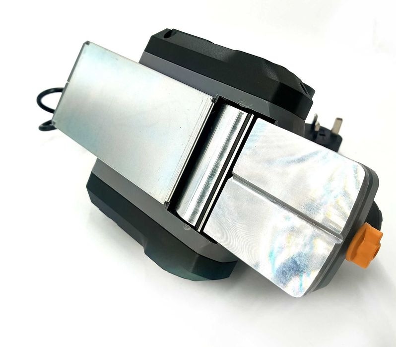 Strug elektryczny hebel titan ttb930pln 650w 82mm