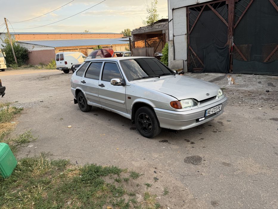 Продам ваз 2114 инжектор газ бензин