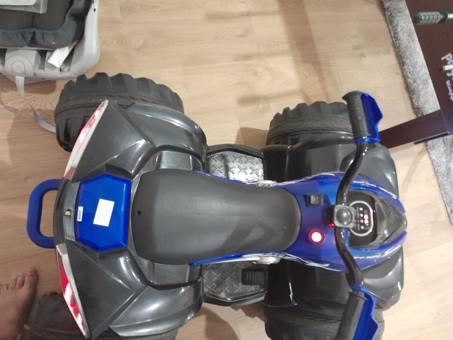 Moto 4 bateria criança