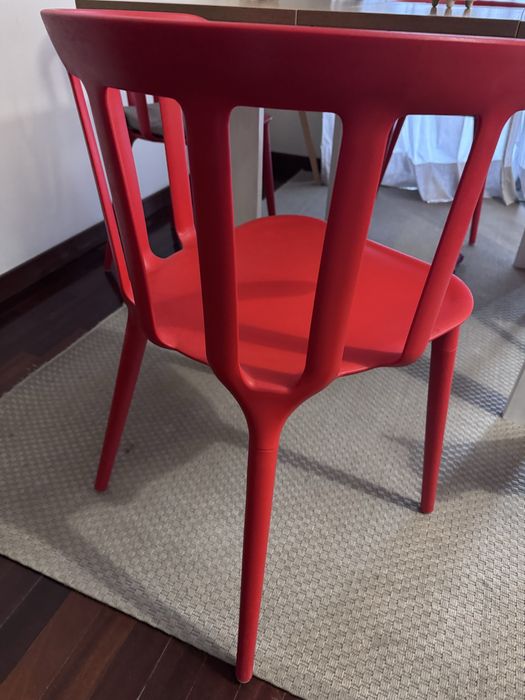 Cadeiras vermelhas