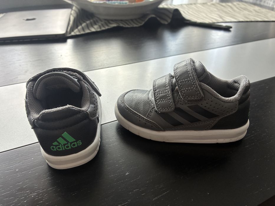 Sapatilha adidas original n.21 como novas