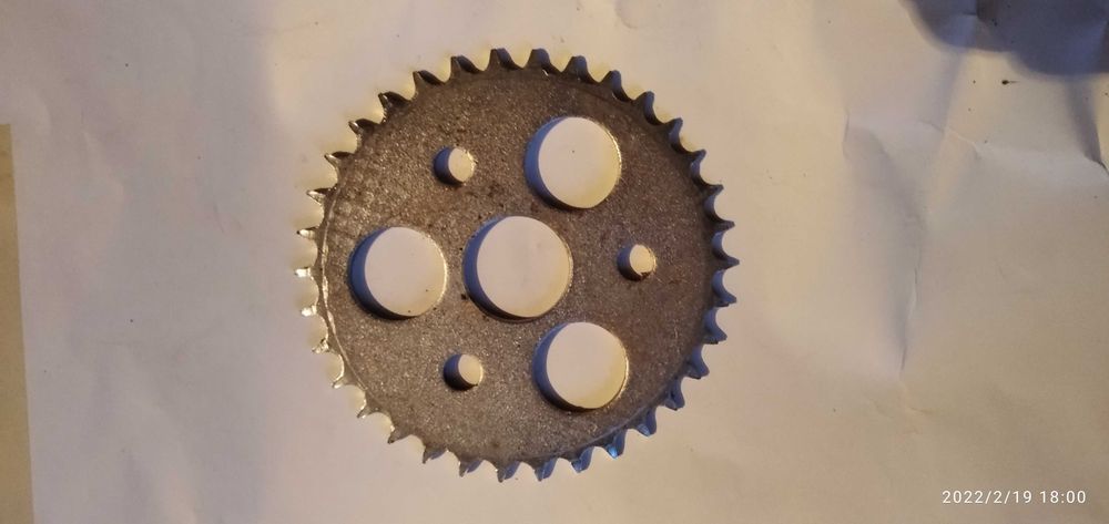 Задня зірочка ЦІНА220 гр.до мопедів Карпати .Верховина . Рига Дельта..