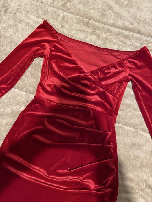 Vestido NOVO vermelho tamanho S/M