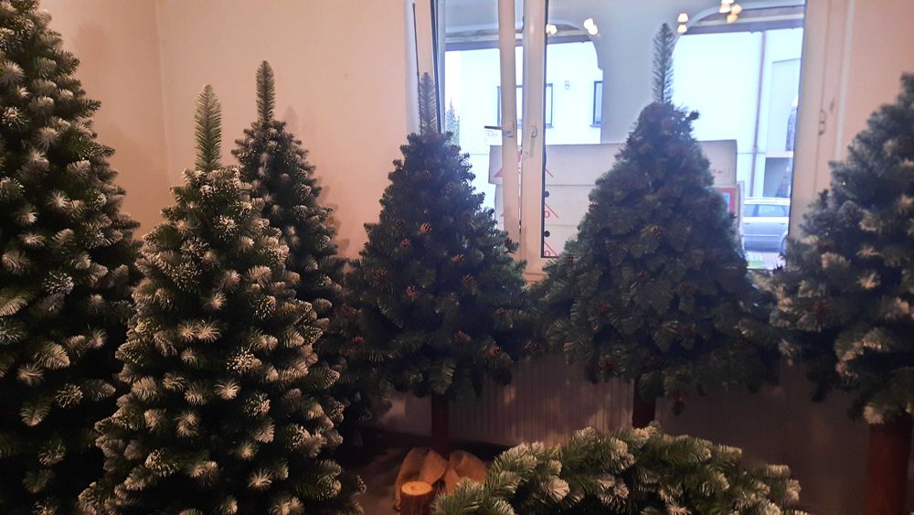 Choinka Sztuczna na Stojaku 220cm - Sosna diamentowa (Producent)