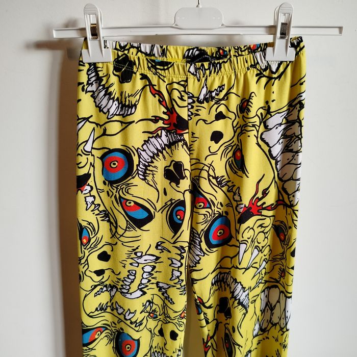 Żółte legginsy w potwory